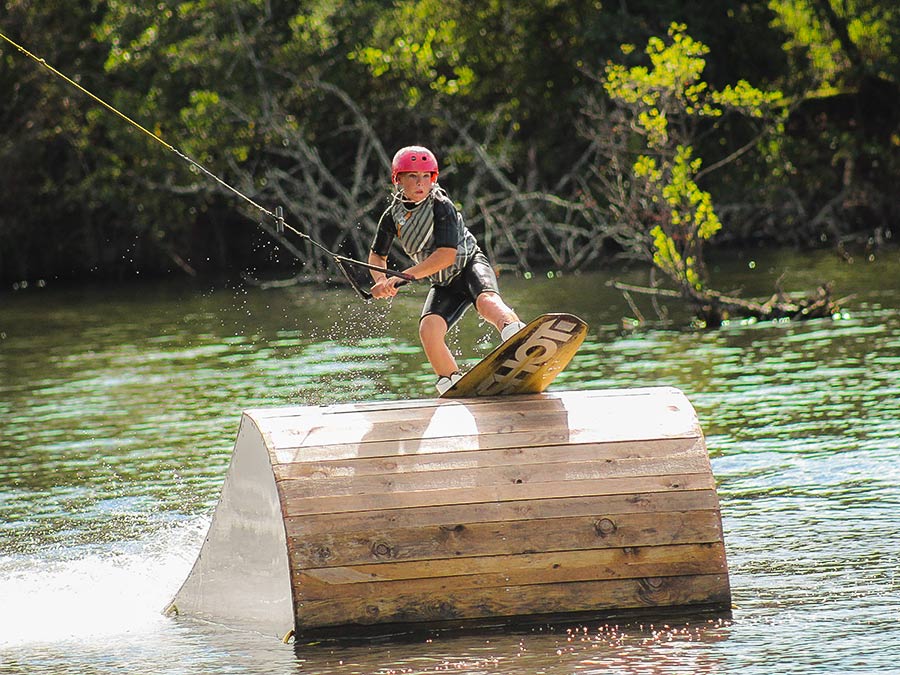 WAKE PARK IZON